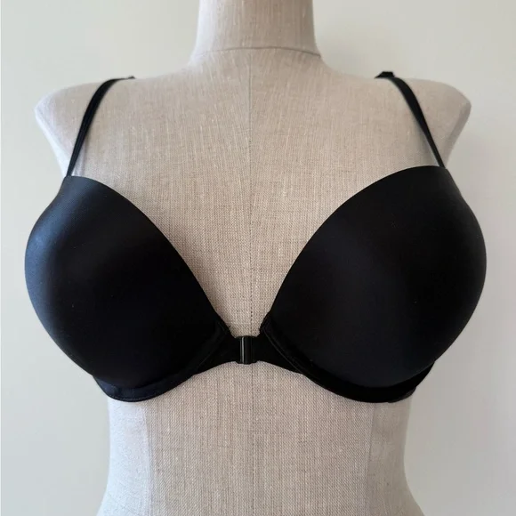 Victoria's Secret Bombshell Plunge Criss Cross Back Bra in Black - Picture 7 of 8